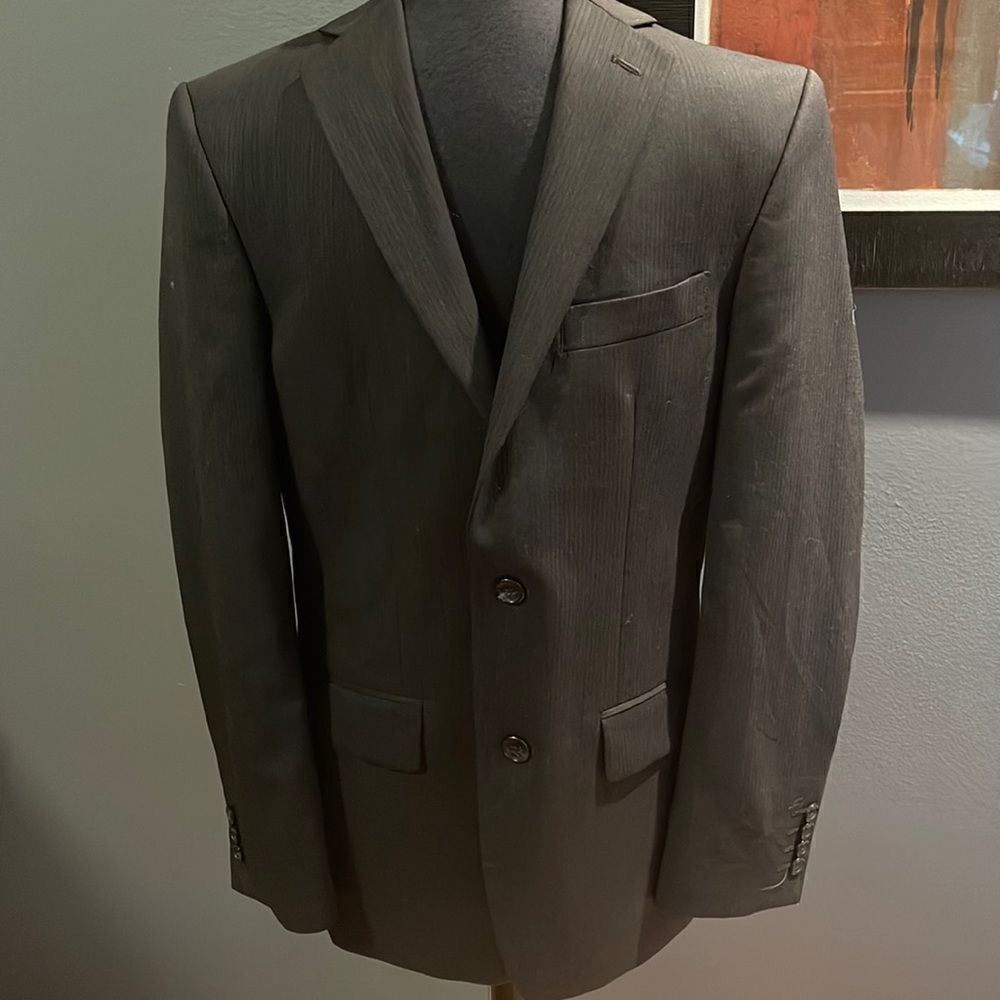 Marc Anthony black wool tonal pinstripe double button lined sport coat. 36S